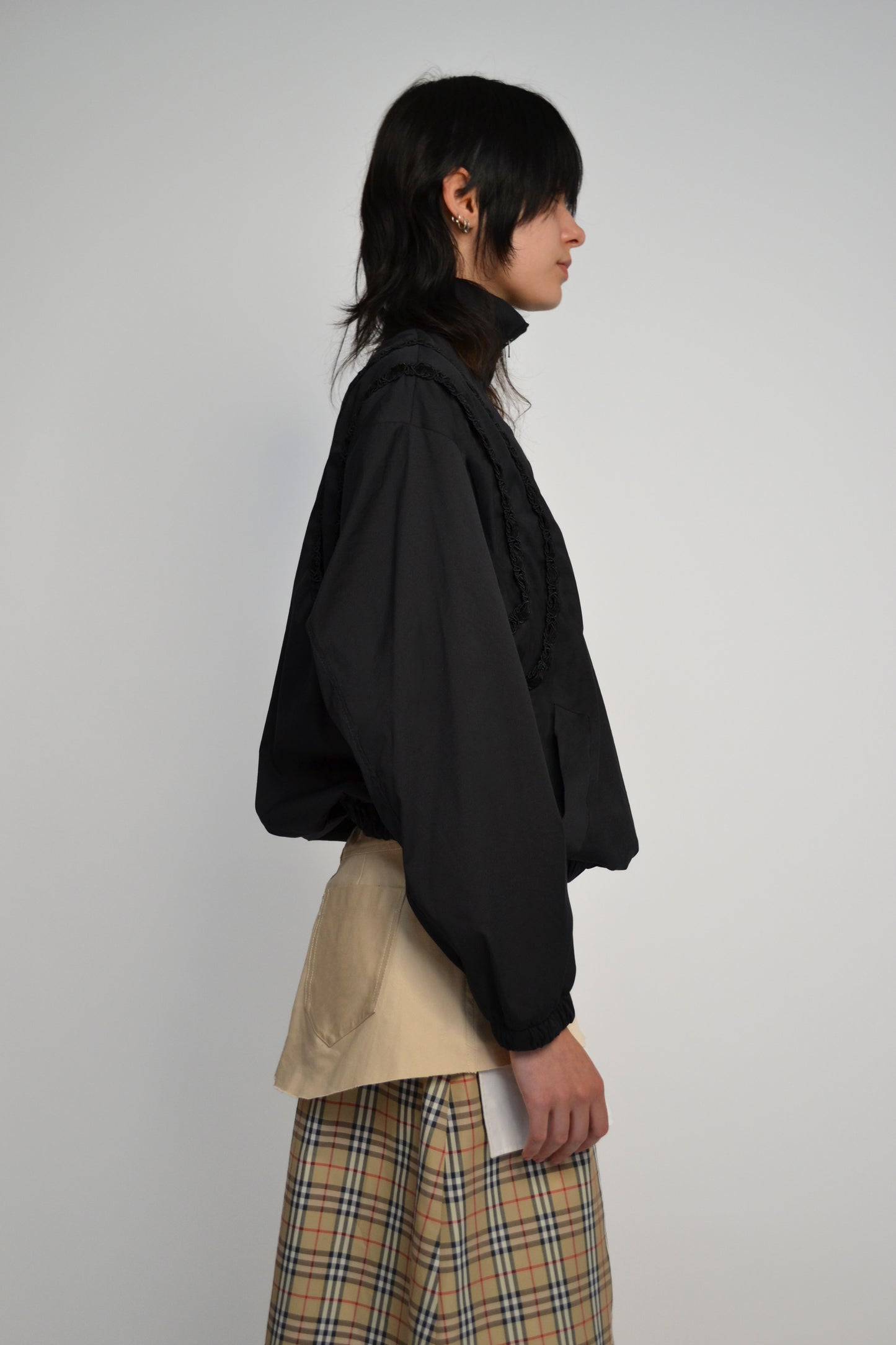 SABOURET QUARTER ZIP IN BLACK COTTON POPLIN